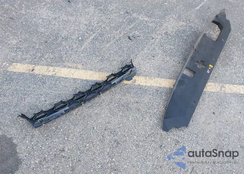 2019 Hyundai Santa Fe Ultimate z USA, uszkodzony, nr VIN 5NMS5CAD0KH059470